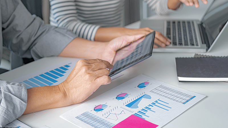 Excel Charts, Pivot Tables & Macros